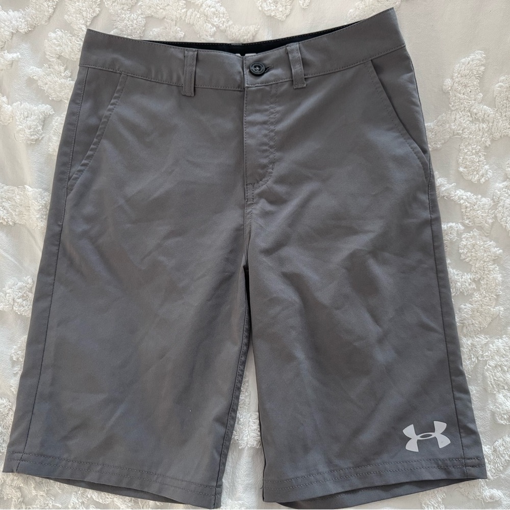 Under Armour Boys Shorts Size 12